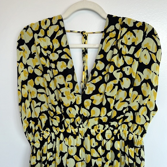 & Other Stories yellow/black midi dress - Picture 2 of 6